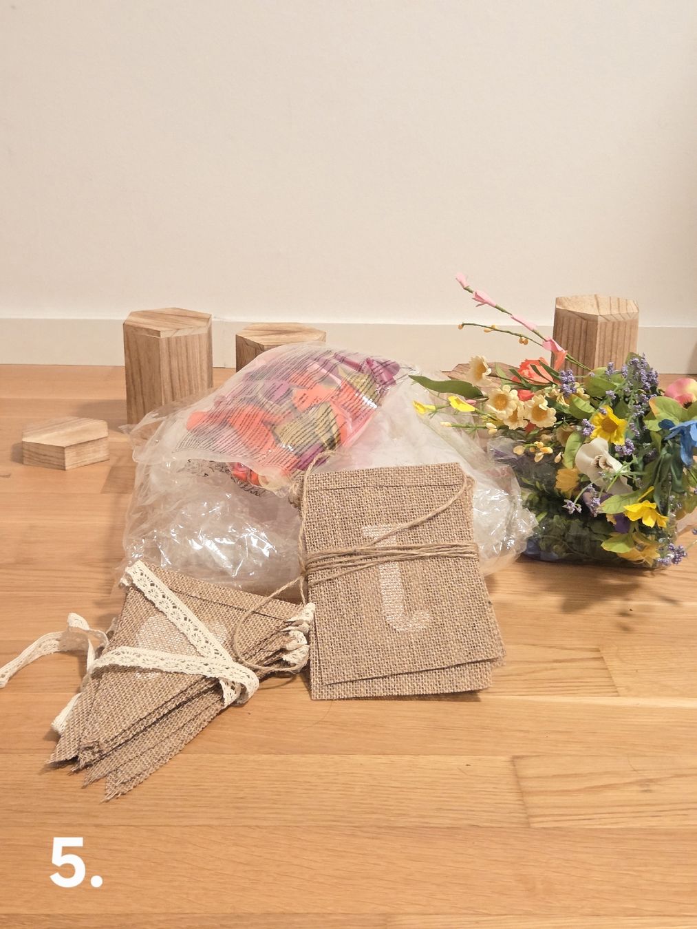 Tutte le decorazioni: Décorations mariage fleuri/coloré – Usato da Ecublens VD venduto da Eclatsnouveaux