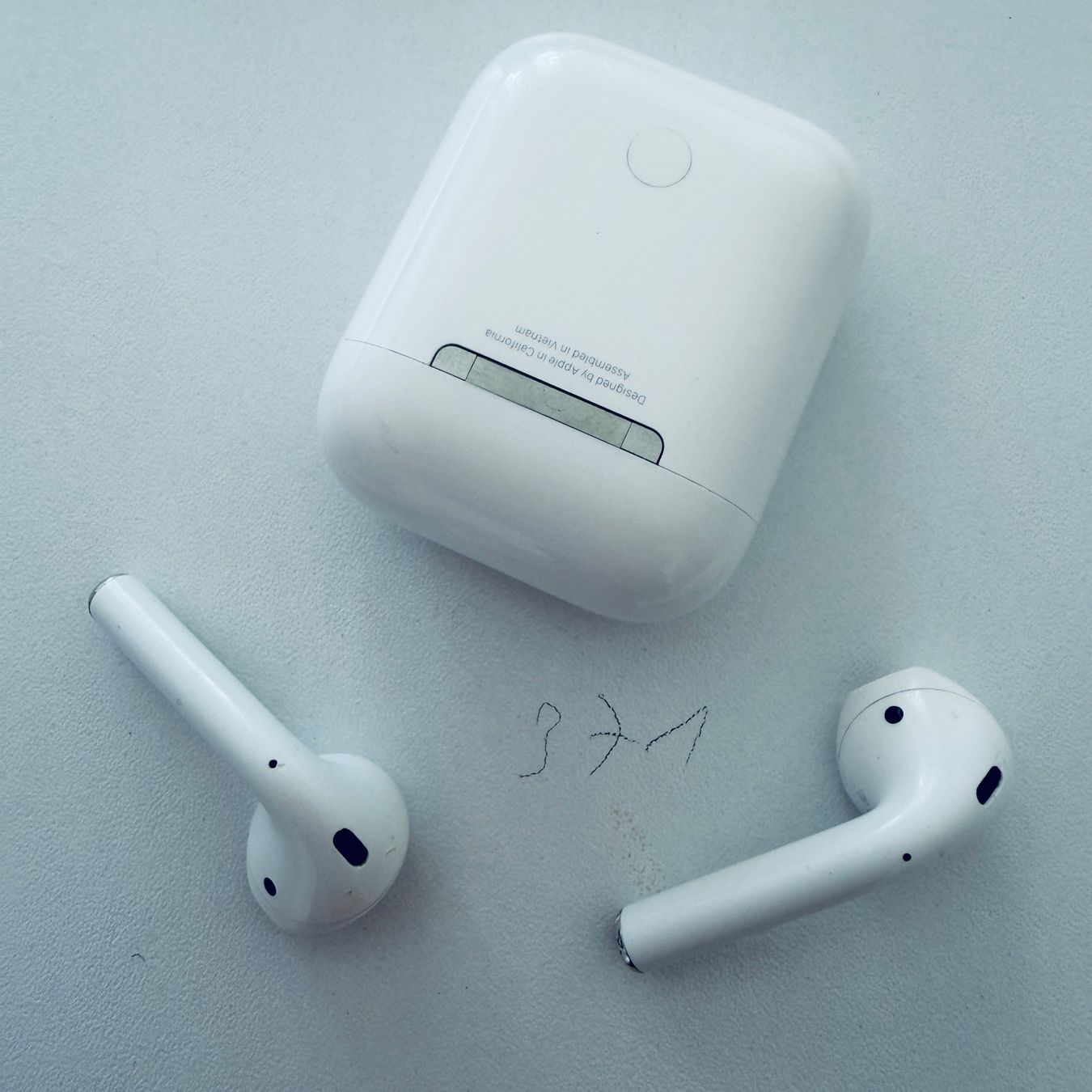Apple Cuffie: Original Apple AirPods 2 Gen. Wireless Kopfhörer & Case – Usato da Basel venduto da MY.AIRPODS.SHOP 7