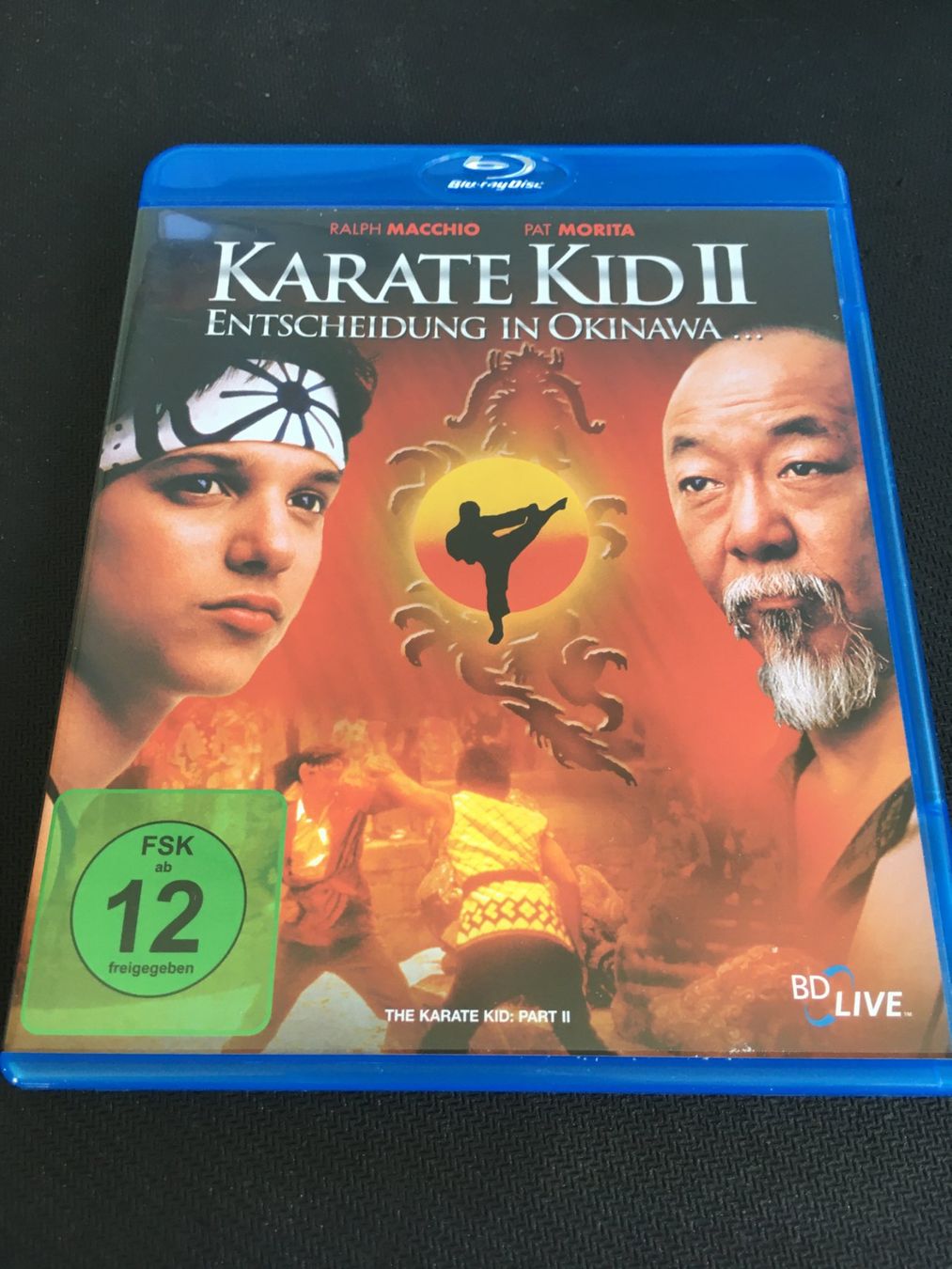 Tutti i DVDs: Karate Kid II [Blu-ray] – Usato da St.Gallen venduto da MedienJoe