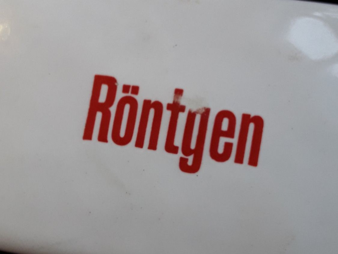 Schilder: Antikes Email Schild "Röntgen" – Gebraucht aus Zürich von philpip