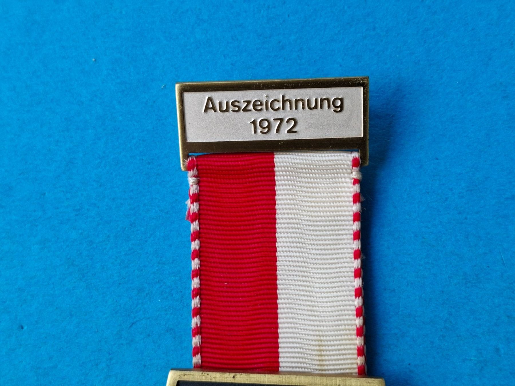 Medaglie: Steinen 1972 (N333) – Usato da Schwanden GL venduto da Suvorov 1
