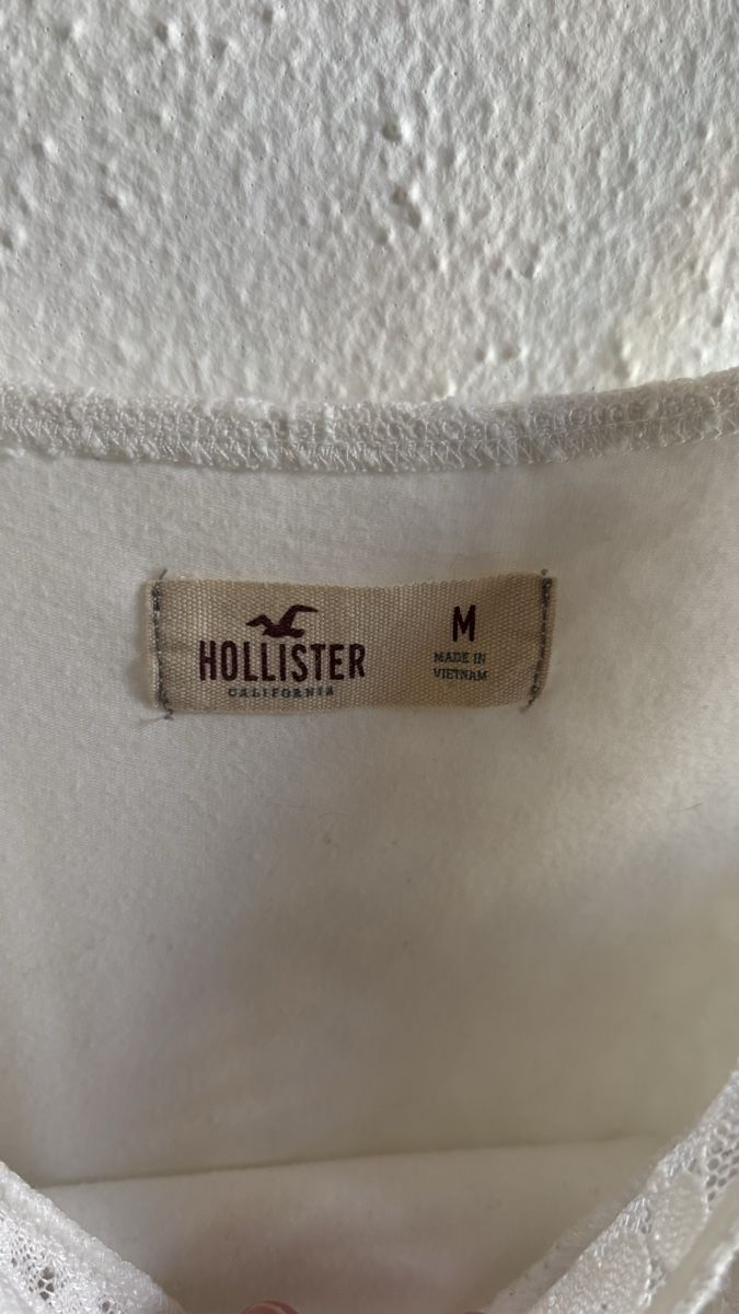 Hollister Kleider: Schönes Kleid, weiss mit Spitze – Gebraucht aus Roggwil BE von R.. 1