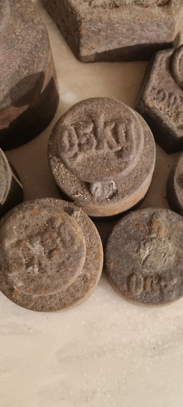 Waagen und Gewichte: Alte Gewichte für Waage , DEKO – Gebraucht aus Basel von Jcva 3