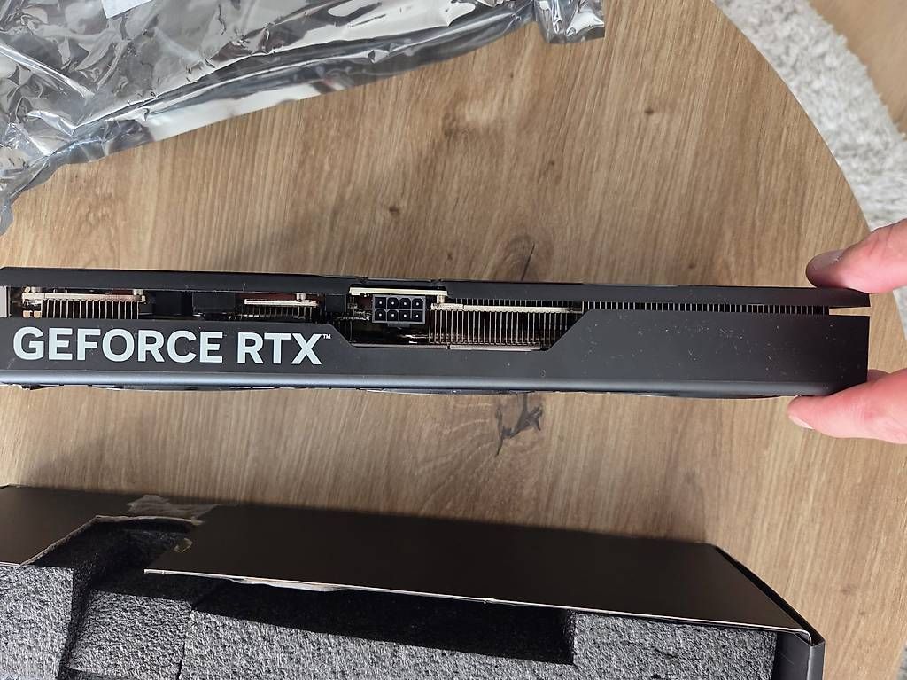 Nvidia Grafikkarten: Gainward GeForce RTX 5060 Ti Python III 8 GB – Gebraucht aus Romanshorn von urs_52n6 1