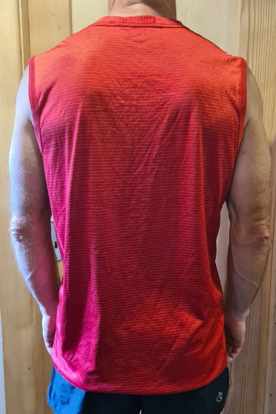 T-shirt: débardeur trail Prana taille M – Usato da Corbeyrier venduto da hel_t5mq 2