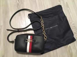 Tommy Hilfiger Umhängetasche dunkelblau