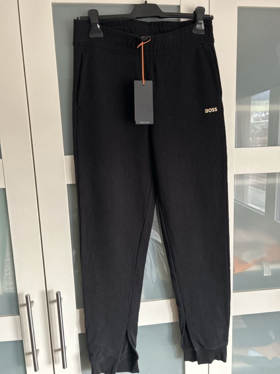 Hugo Boss Pantaloni: Boss Trainerhose S – Nuovo (secondo la descrizione) da Oberdorf BL venduto da Luka02