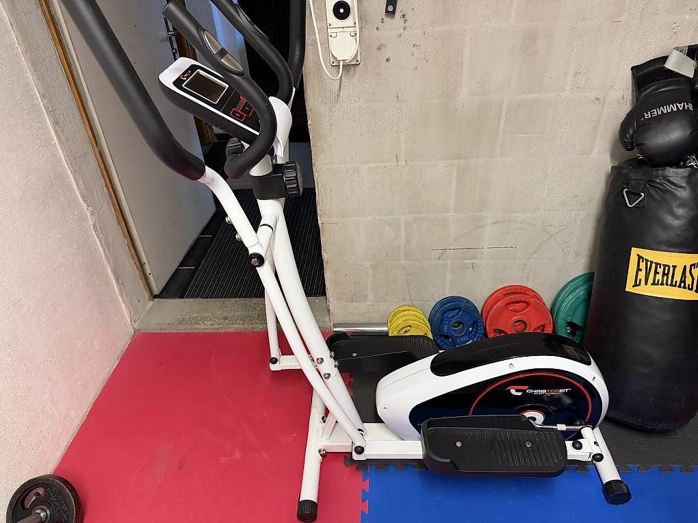 Manubri & Pesi: Gym mit viel Zubehör – Usato da Aeschi b. Spiez venduto da Dyonis123 4