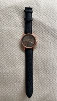 Montre homme/femme , élégante avec bracelet en cuir noir