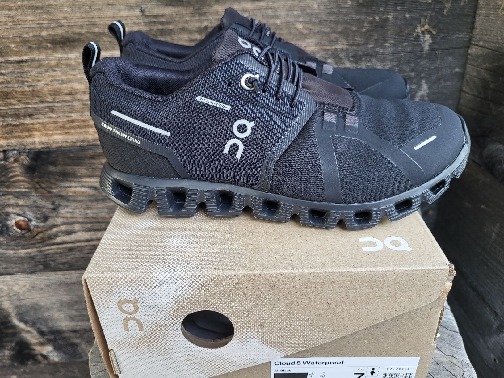 On Chaussures femmes: on cloud waterproof, gr.37 1/2  (eu 4 1/2) – Neuf avec emballage d'origine à Frutigen par Tipp1