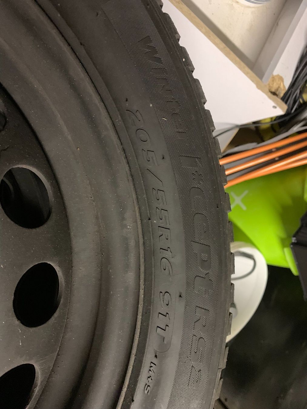 Hankook Pneus & Kompletträder: Audi TT Winterpneu – Gebraucht aus Obstalden von lacix68 2