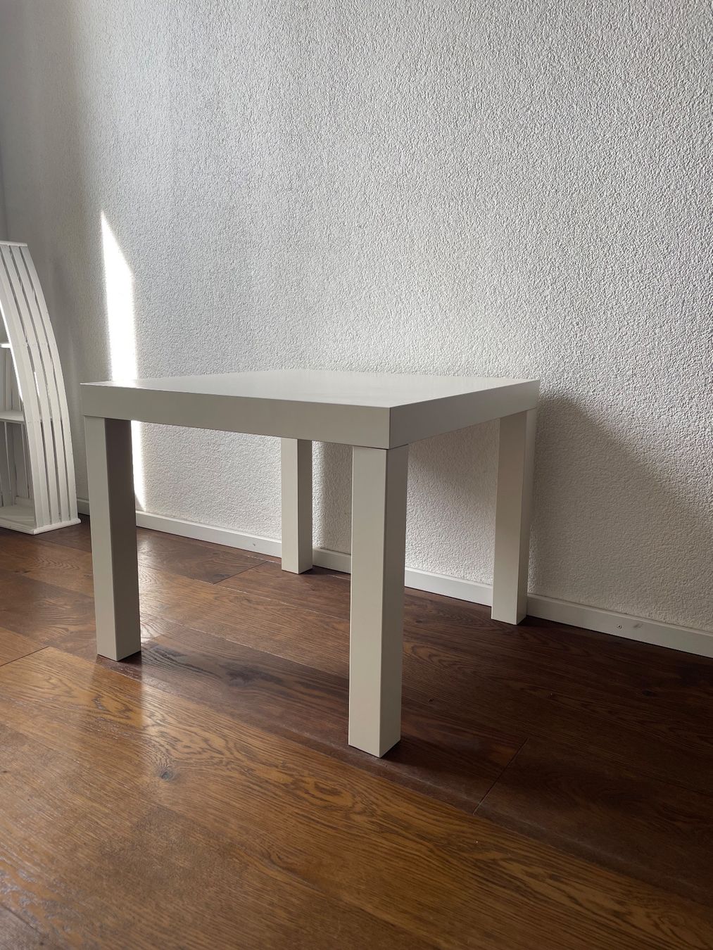 Ikea Tavoli: IKEA: Beistelltisch, Nachttisch – Usato da Wil SG venduto da Sawil