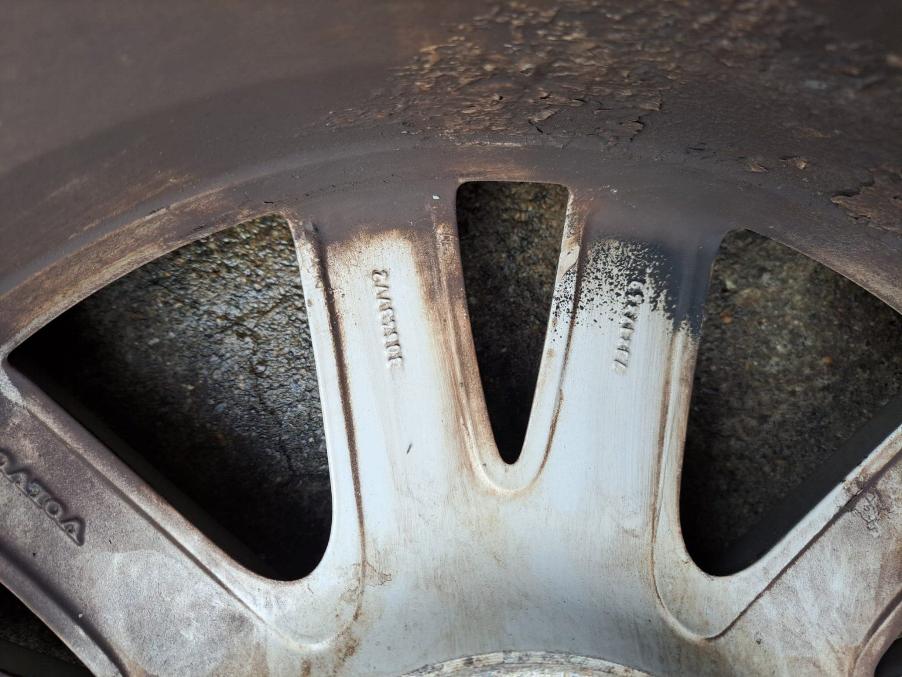 Volvo Pneumatici & Ruote complete: Volvo XC90 Räder – Usato da Rheineck venduto da volvo029 5