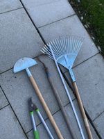 Gartenhelfer Set: Rechen, Hacke, Astschere