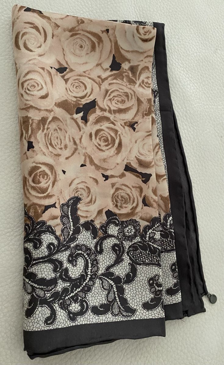 Codello Foulards, Tücher & Schals: Codello Seiden Foulard 🌸 – Gebraucht aus Opfikon von Luis144 7