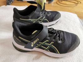 Sportschuhe schwarz (ASICS, Grösse EUR 35)