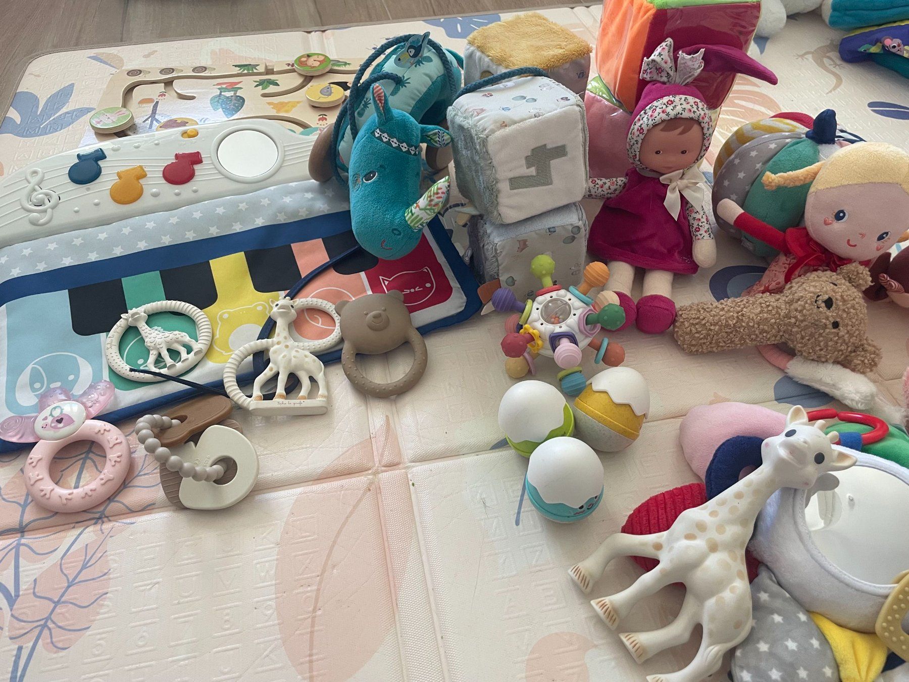 Spielzeuge: Lots de jouets pour bébé – Gebraucht aus Villarimboud von cla_vv9k 2