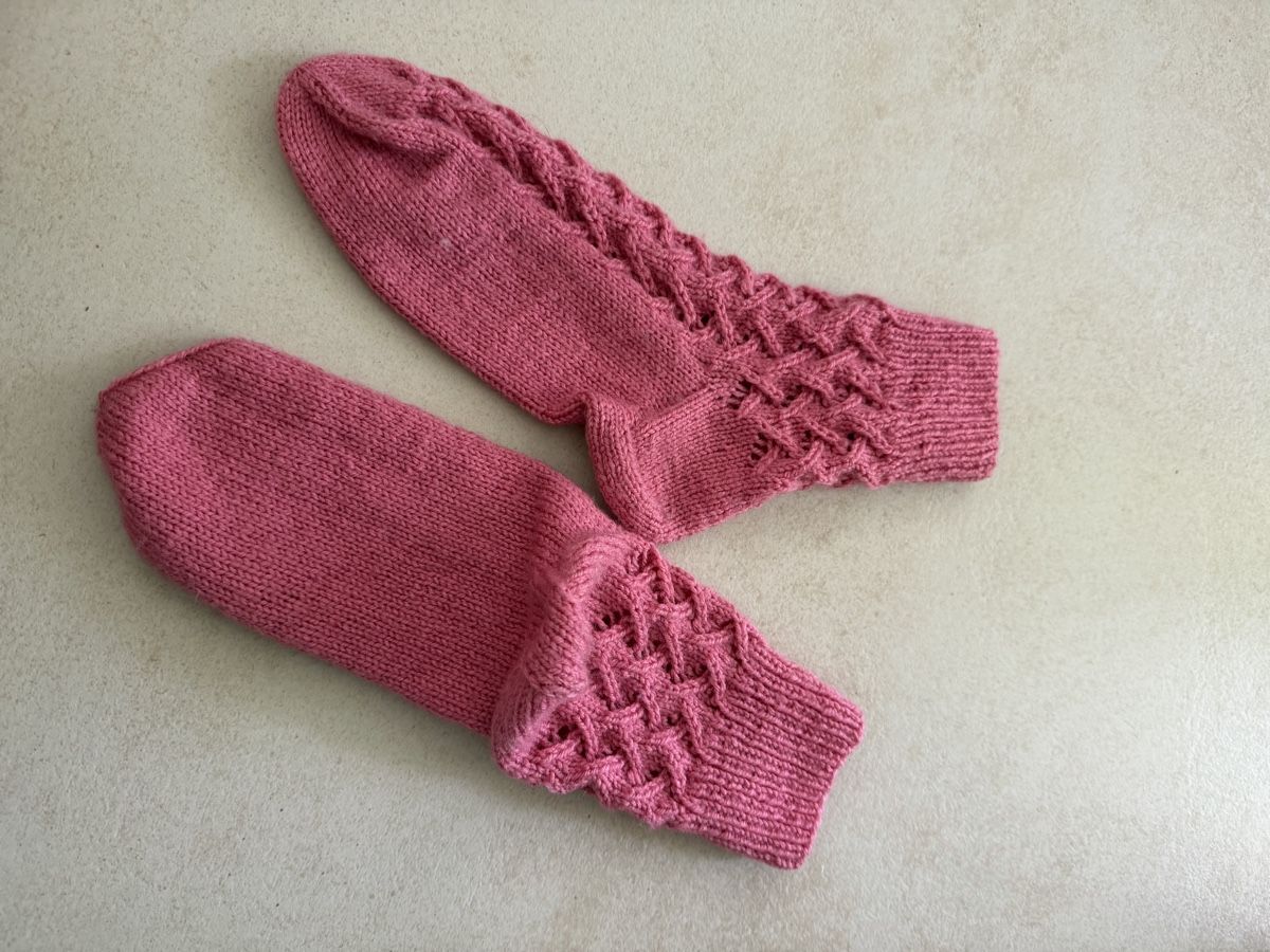 Laine: Hand knitted wool socks pink - new  – Neuf avec emballage d'origine à Corsier GE par Karol_save_planet 3
