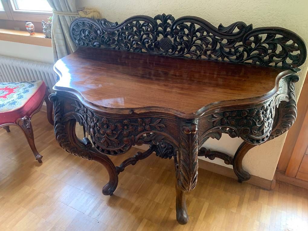 Tables: Indische Flurtisch – D'occasion à Wallisellen par mar_259j 2