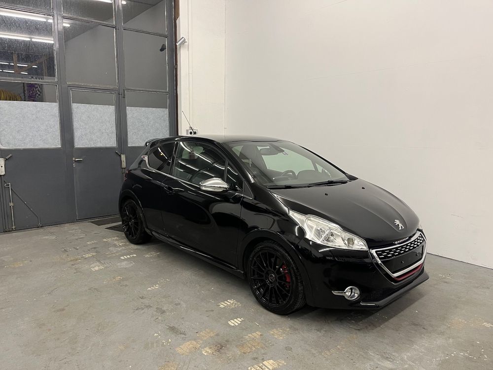 PEUGEOT 208 1.6 Turbo GTI