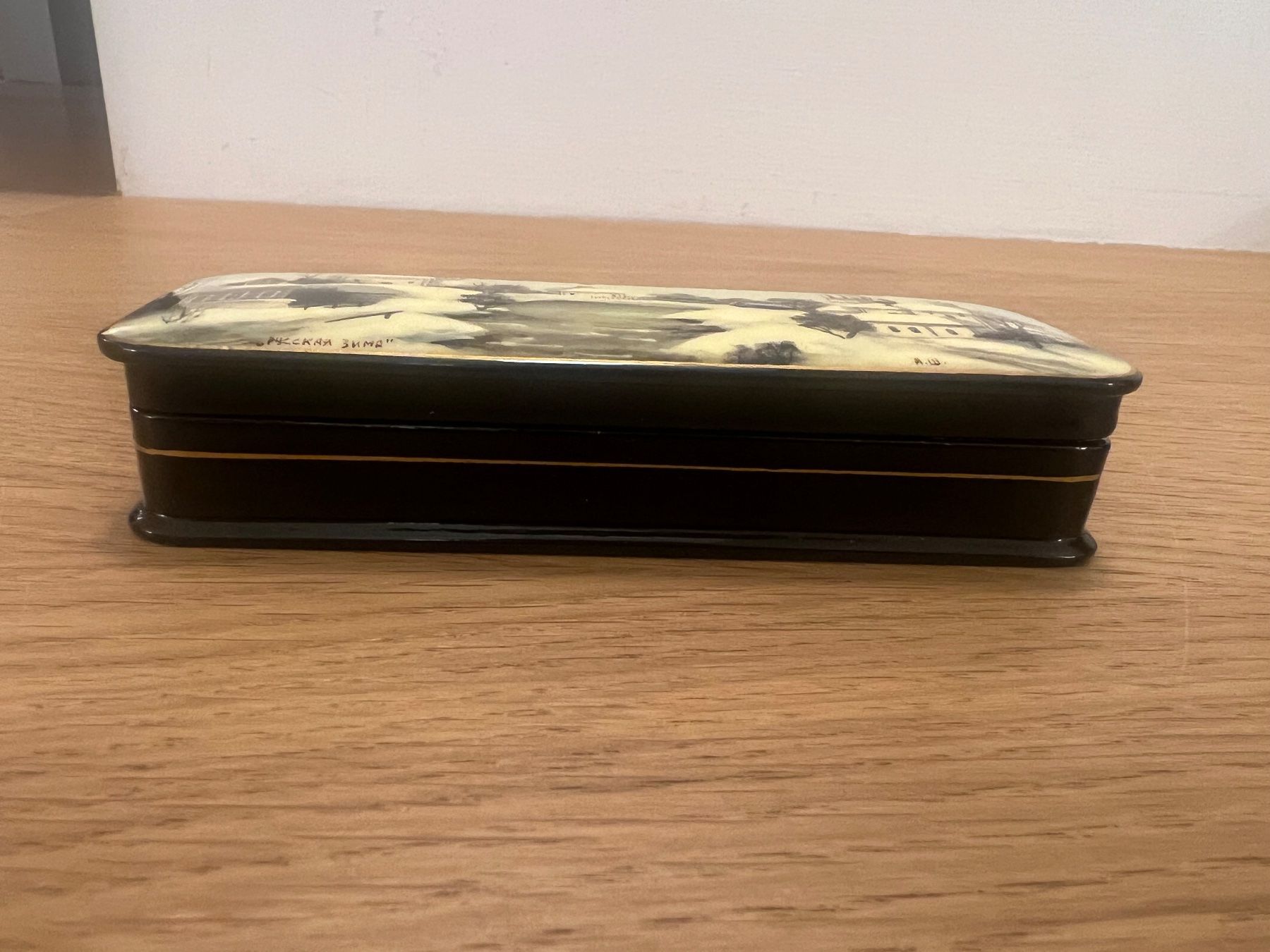 Tutte le decorazioni: Handpainted Lacquer or pen Box with Winter Scene – Nuovo e nell'imballaggio originale da Ebmatingen venduto da dartim 3