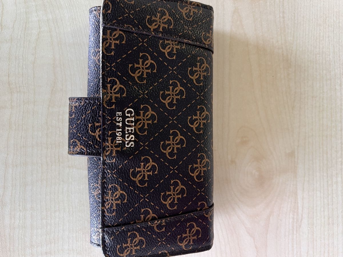 Guess Portamonete: Guess Portemonnaie – Usato da schübelbach venduto da sas_2hv5