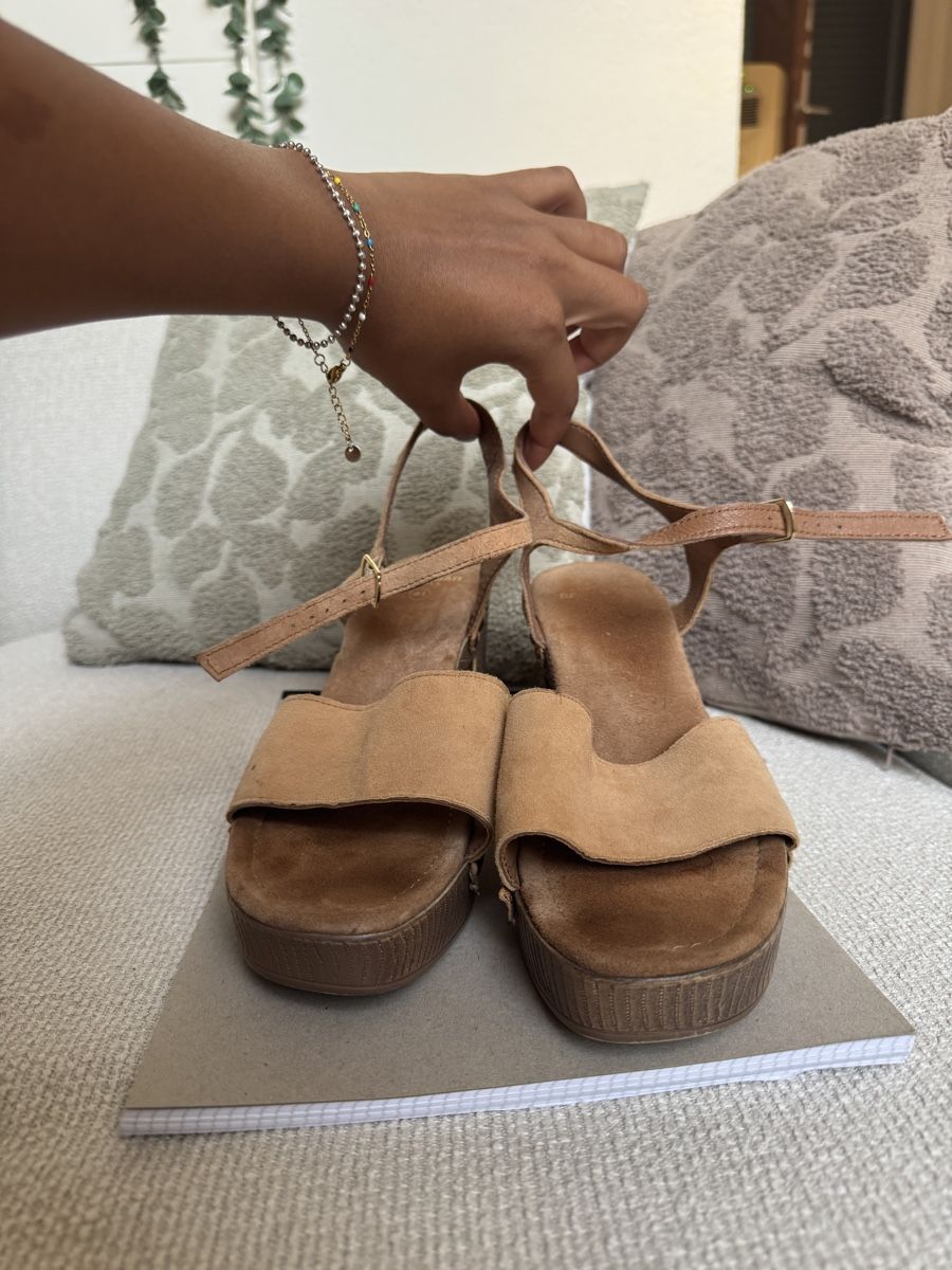 Tamaris Scarpe da donna: Sandalen Plateauabsatz Damen Leder – Usato da Winterthur venduto da Flomiverse 2