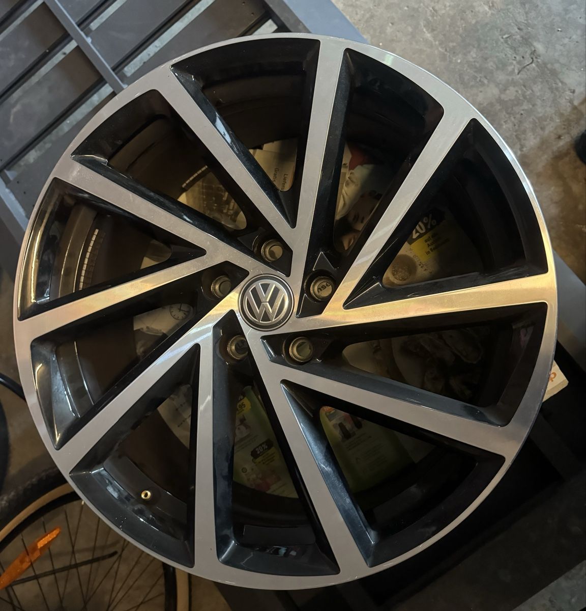Volkswagen Cerchioni: Originale VW Felgen – Usato da Wängi venduto da Kristian. 1