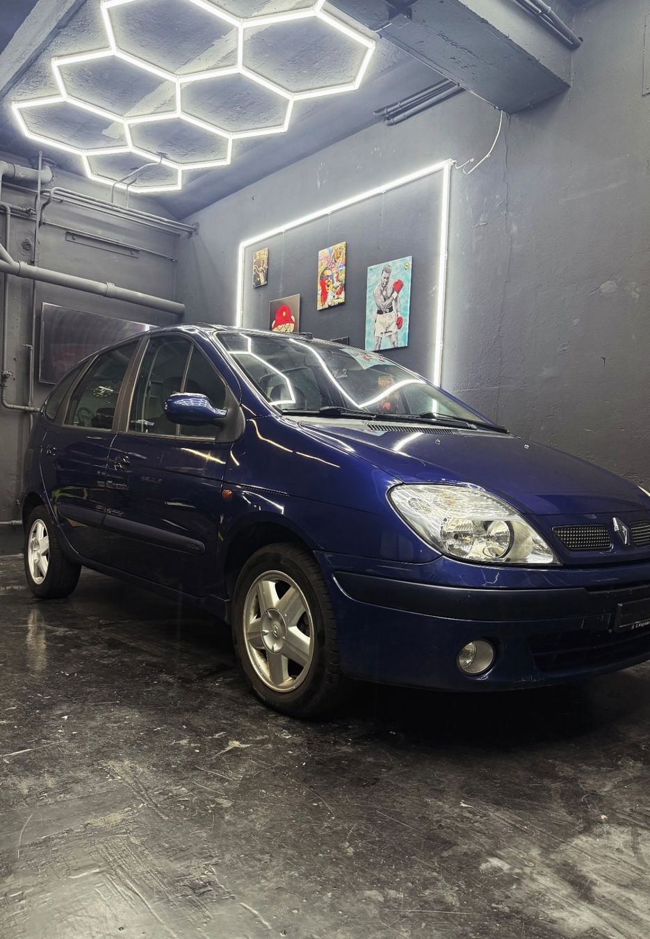 Renault Autos: Renault Mégane Scénic 2.0 Automat – D'occasion à Ebnat-Kappel par sab_wx29