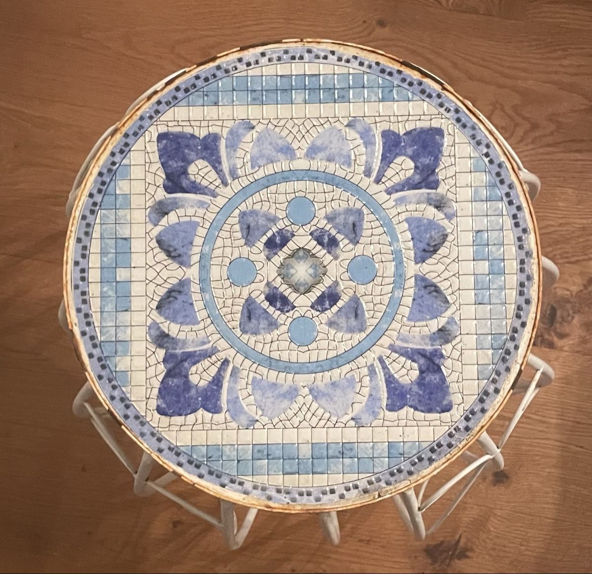Sgabelli: Alter Mosaik Beistelltisch / Hocker – Usato da Schaffhausen venduto da marakesch41 1