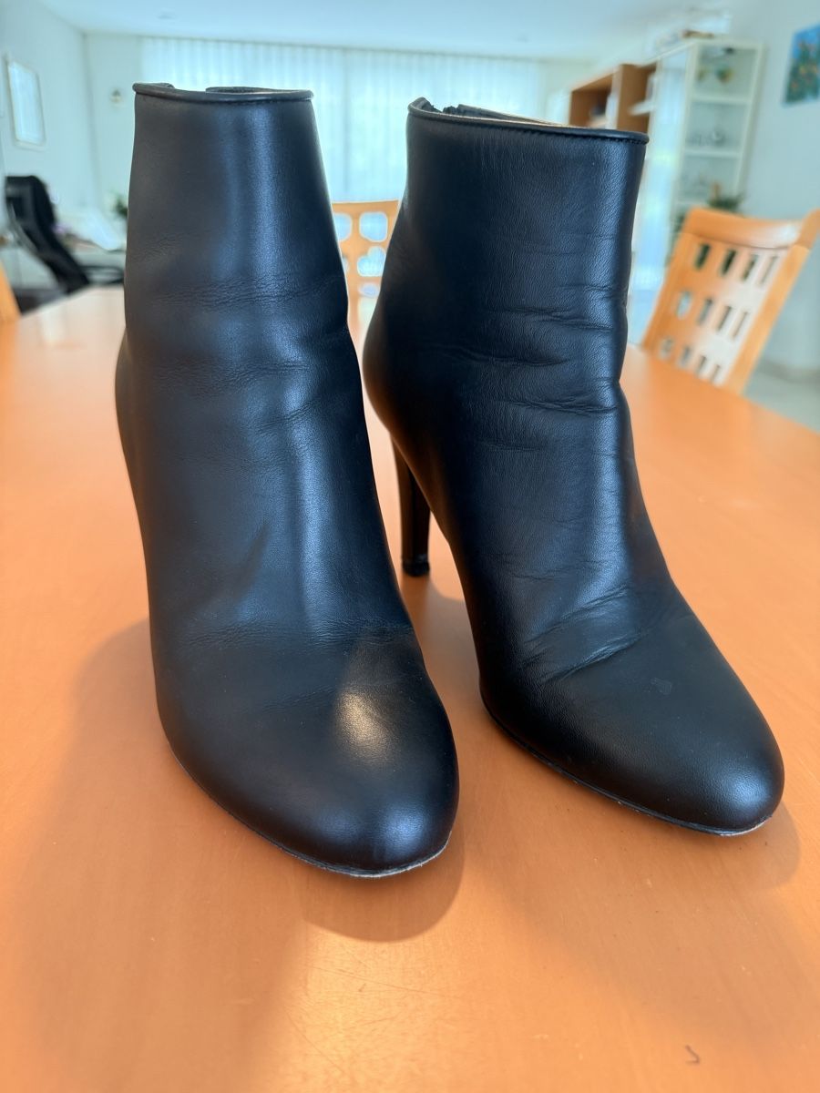 Navyboot Scarpe da donna: NAVYBOOT Stiefeletten Leder Schwarz Gr. 38 – Usato da Wädenswil venduto da stg_9zfm 1