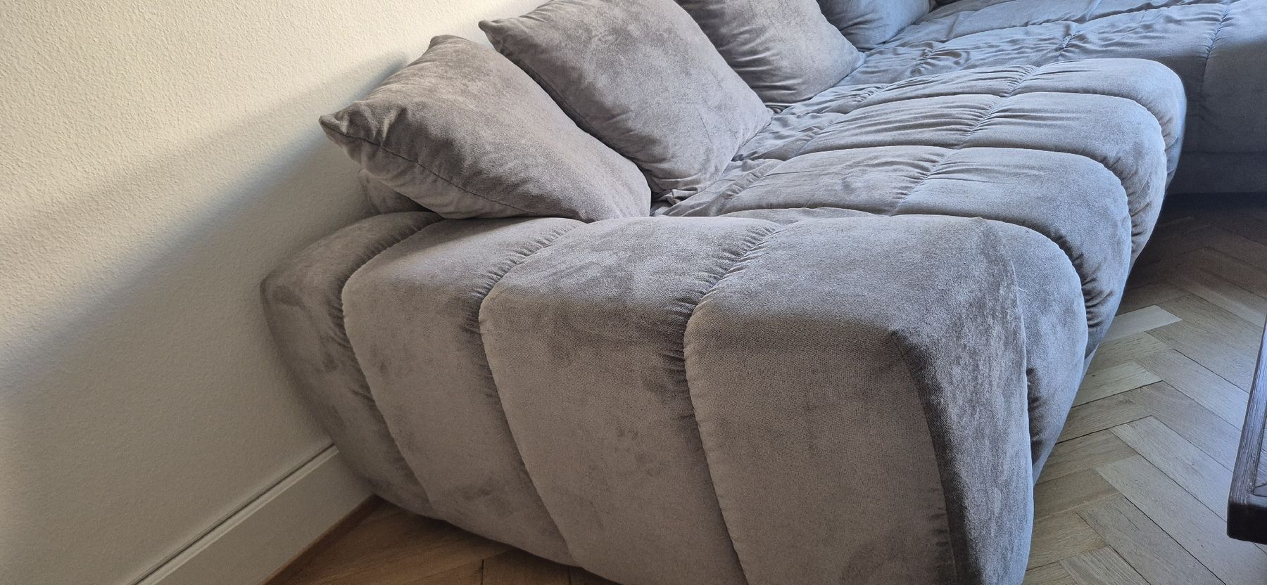 Divani: Ecksofa grau mit Schlaffunktion und Bettkasten – Usato da Basel venduto da ric_8vlh 2