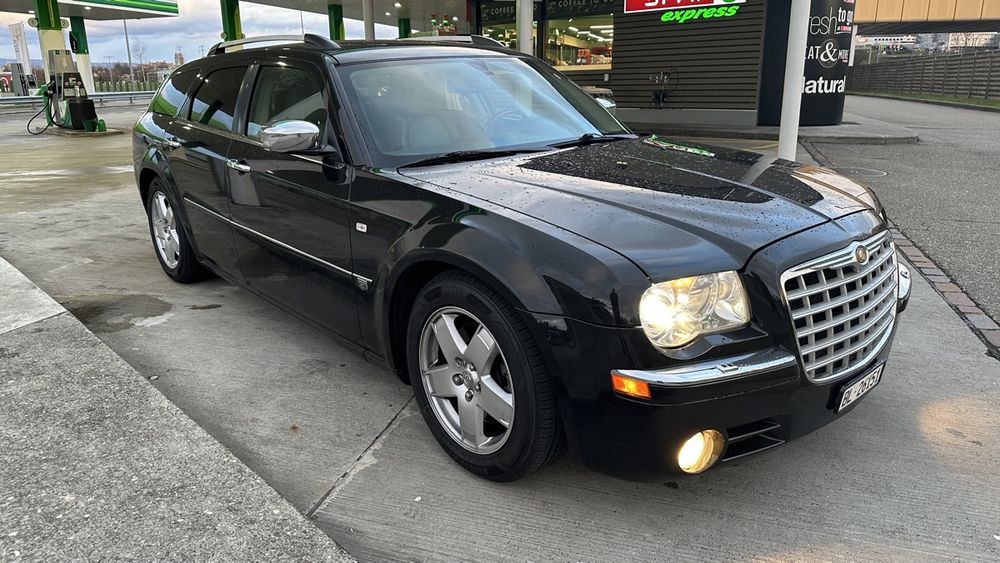 Chrysler 300c 3.5 Touring AWD mit MFK !