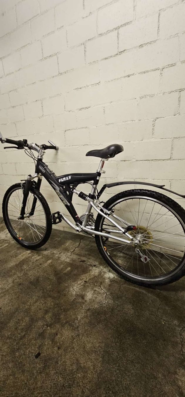 Vélos: Bicicletta FULLY GPX nera con ammortizzatori usata – D'occasion à Zürich par ric_dgd7 2