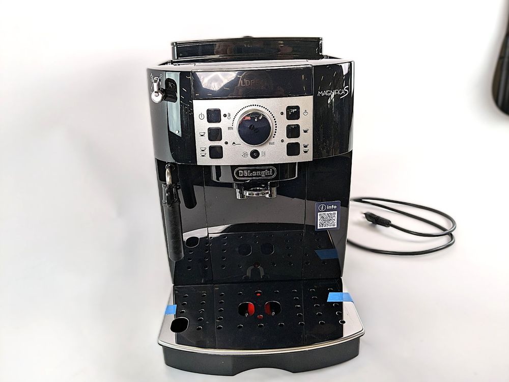 De'Longhi Macchine per caffè & Macchine per espresso: DE LONGHI Magnifica S (Schwarz) – Usato da Dintikon venduto da Restwert_Dintikon 2