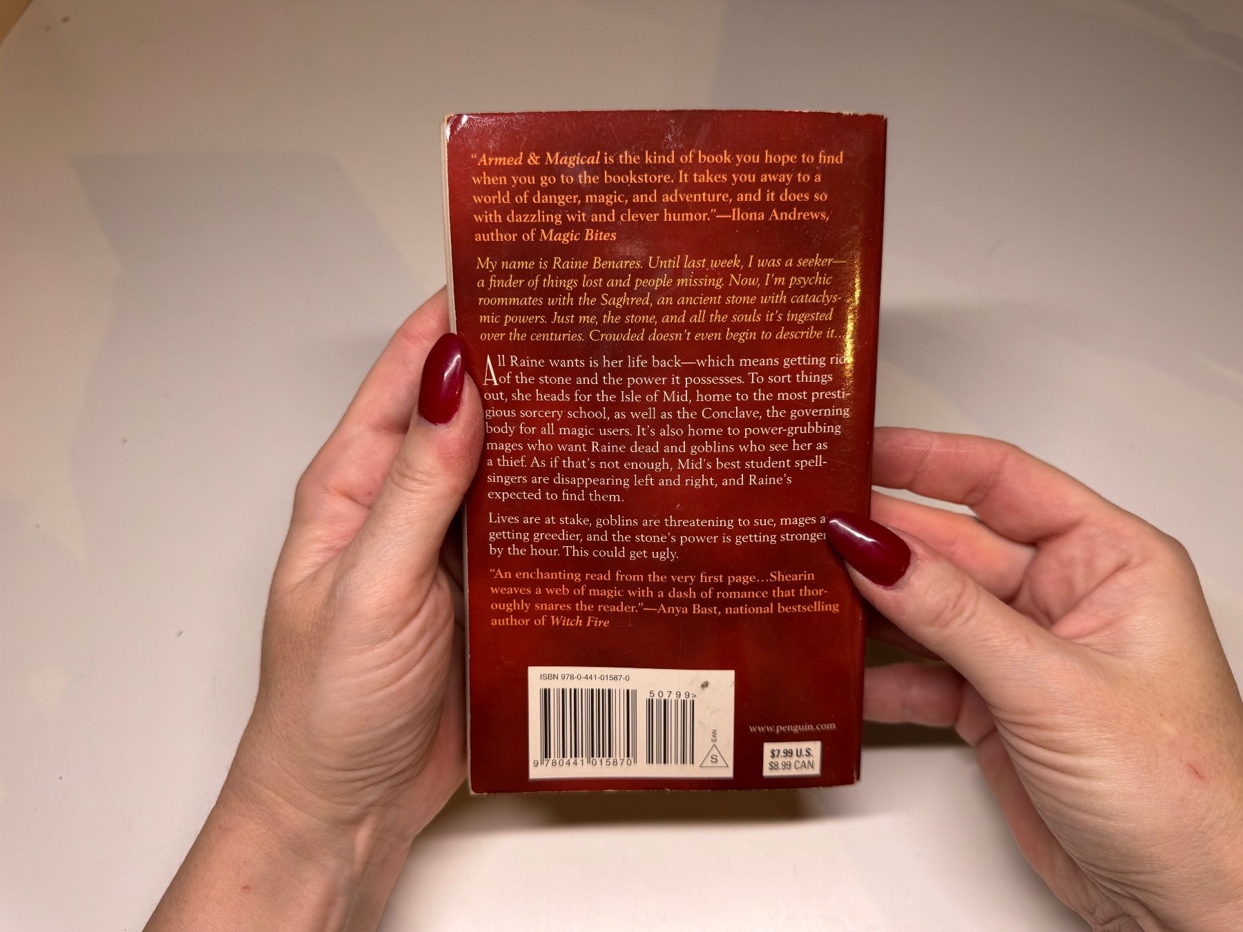 Libri: NOVEL: Lisa Shearin, Armed and Magical – Usato da Grosswangen venduto da English_books 9