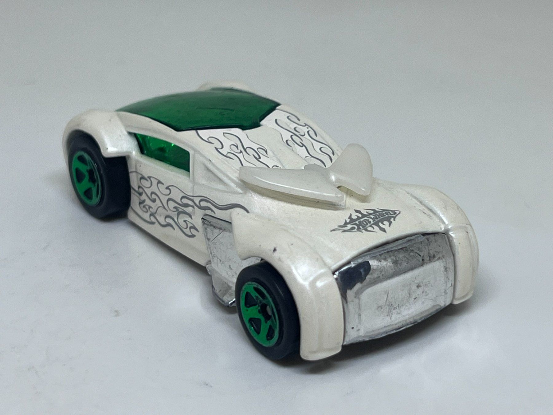 Hot Wheels Modellini d'auto: Hot Wheels Phantom Racer #564 – Usato da Wildegg venduto da LaaBoutique 2
