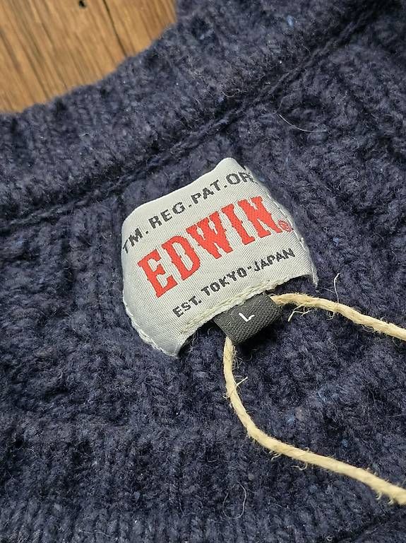 Pulls & Sweat-shirts: EDWIN PULLOVER DUNKELBLAU LARGE NEUWARE – D'occasion à Stallikon par rob_62w9 3