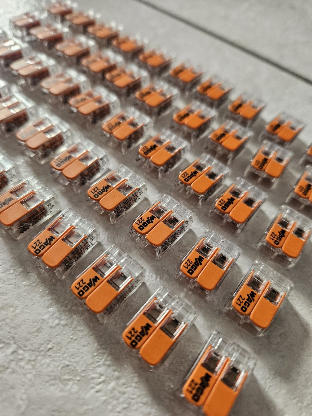 Wago Componenti elettronici: Wago Klemmen – Usato da Zürich venduto da pintolino 1