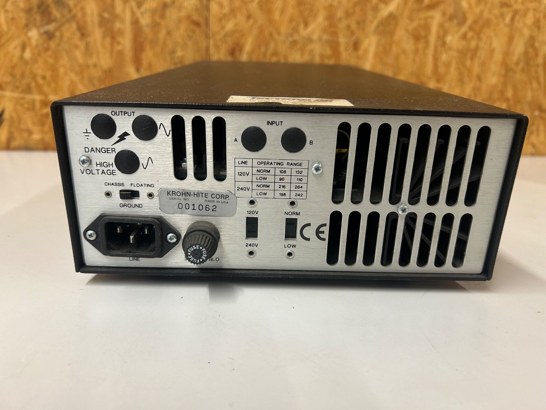 Amplificatori: Gebrauchter Krohn-Hite Model 7600 Wideband Amplifier – Usato da Schupfart venduto da philippb06 5