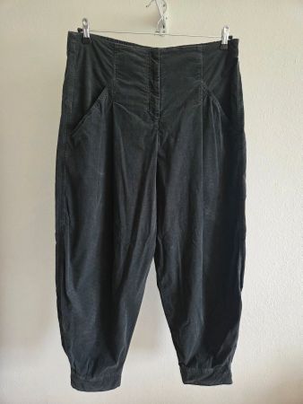 Hose von OSKA Grösse 4 - dunkelgrün