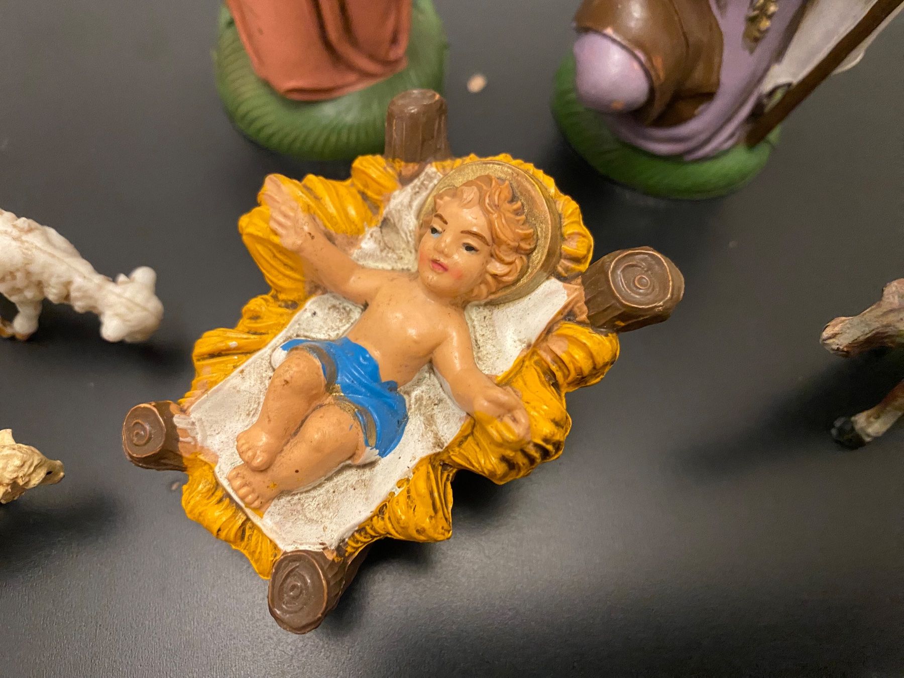 Toutes les décorations: Alte Krippenfiguren 6 Teilig – D'occasion à Buchrain par Sisi83 1