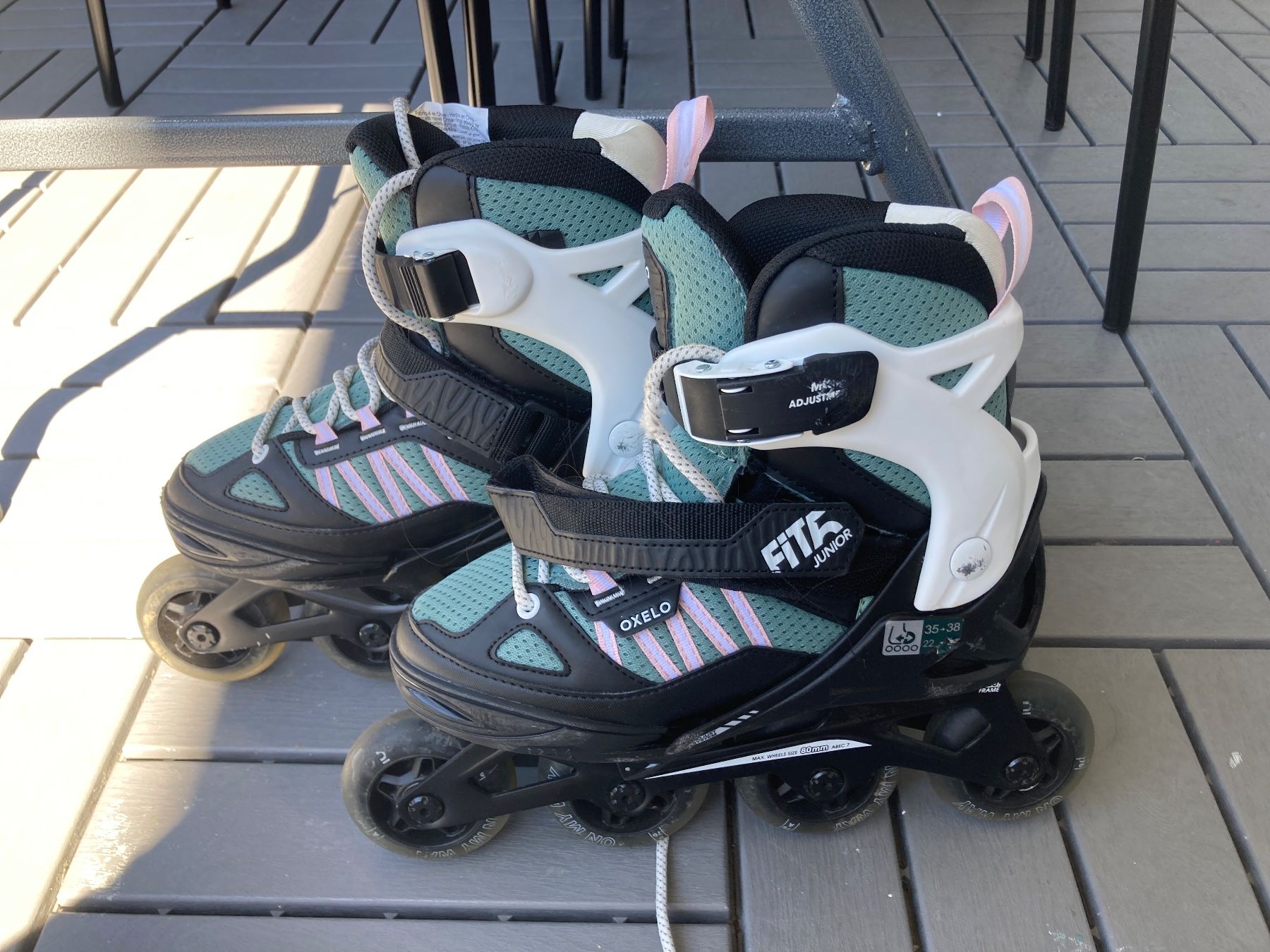 Oxelo Pattini in linea & Pattini a rotelle: Inline Skates Oxelo 35-38 verstellbar – Usato da Hünenberg See venduto da AGB01