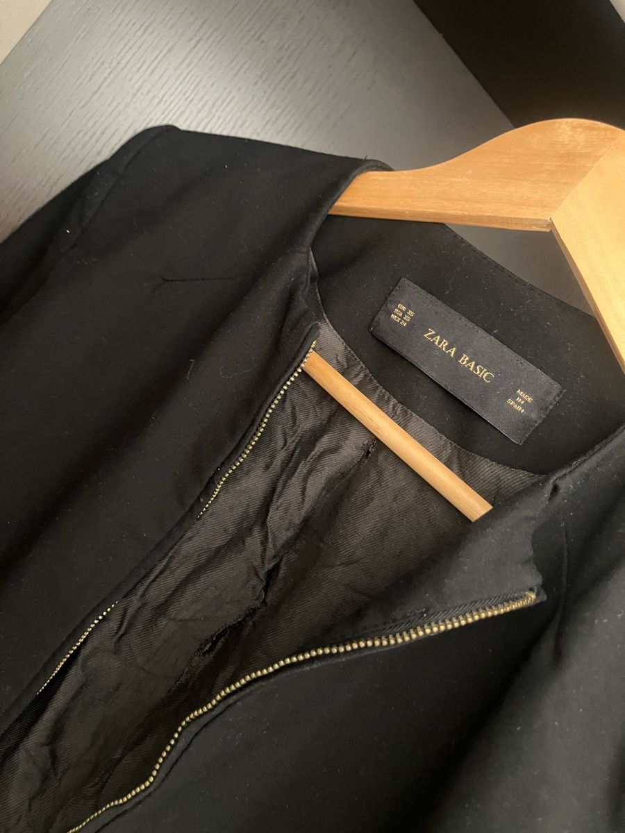 Zara Jacken: Zara Basic giacca nera con zip e dettagli metallici – XS – Neu (gemäss Beschreibung) aus Lugano von gil_2xvg 2
