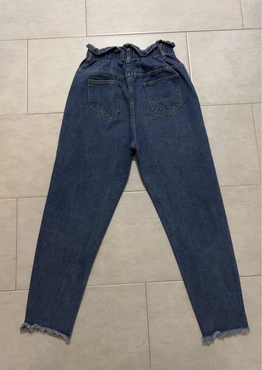 Jeans: Jeans – Gebraucht aus Baar von rom_j56y 1