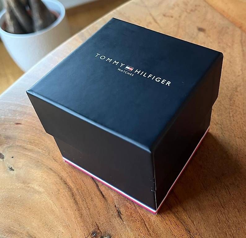 Tommy Hilfiger Orologi: Tommy Hilfinger – Usato da Wettingen venduto da mamaluz 3