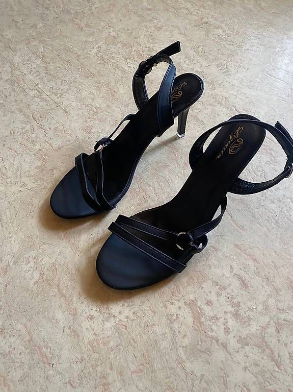 Chaussures femmes: High Heels – Neuf avec emballage d'origine à Ried b. Kerzers par Bablo 1
