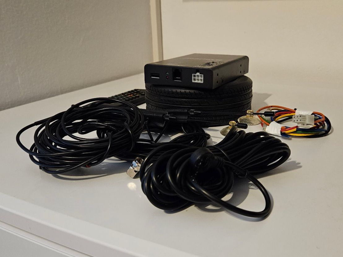 Ricevitori: AMPIRE Video DVB-T Digital TV für Auto – Usato da Riazzino venduto da TicinoCarAudio