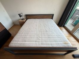 Lit en bois Marton / 180x200cm