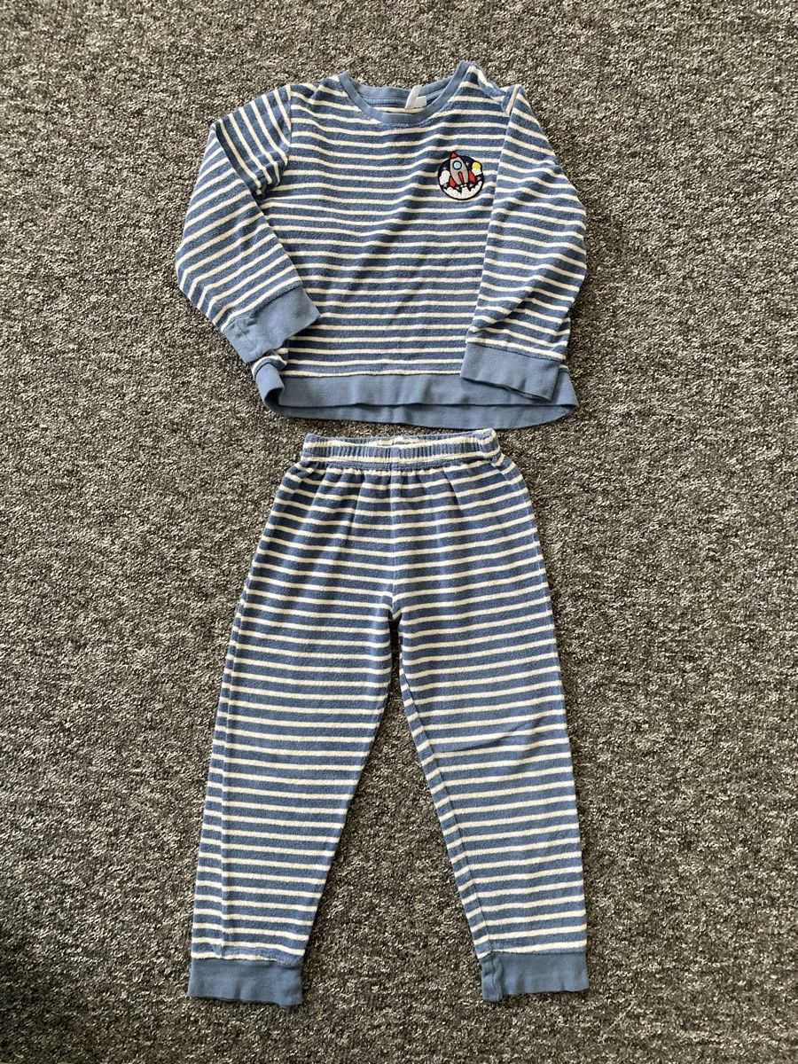 Pigiama & Simili: Frottee Pyjama 110/116 – Usato da Chur venduto da Tommm